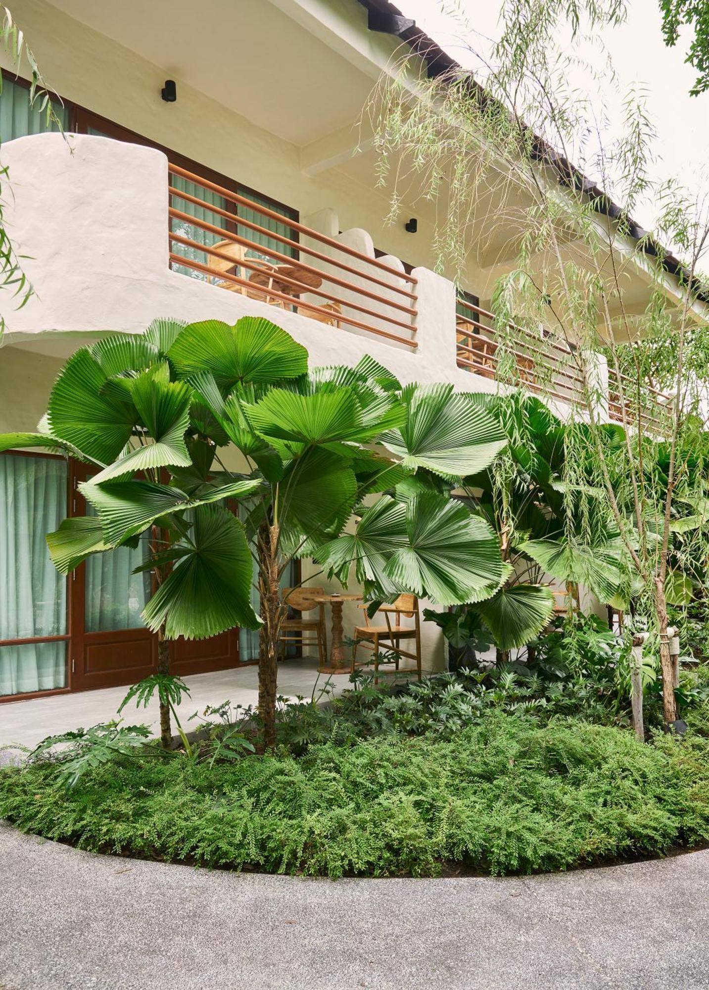 Sea Sun And - Sha Resort